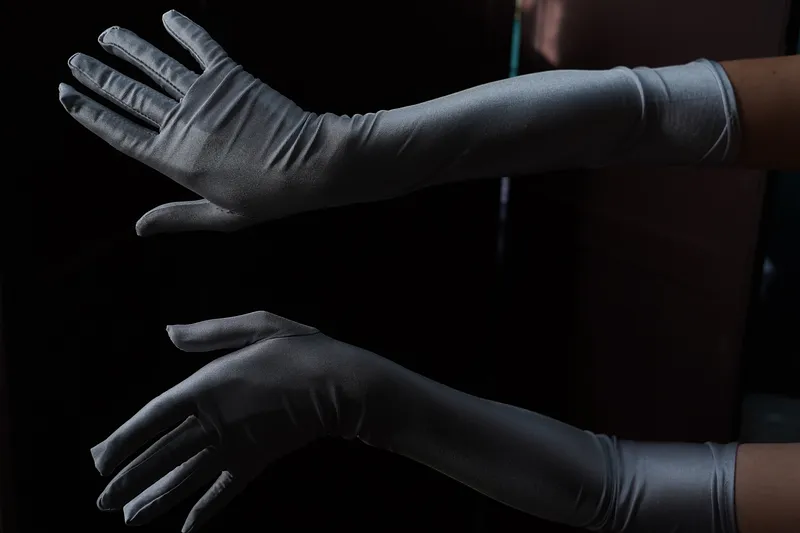 Guantes grises