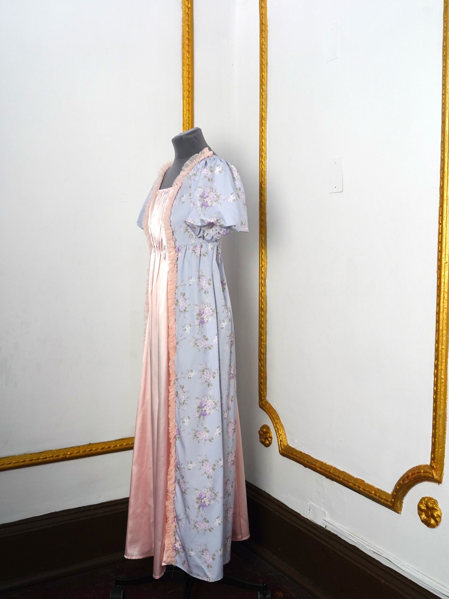 Publicación de Instagram de vestuario.antiguo