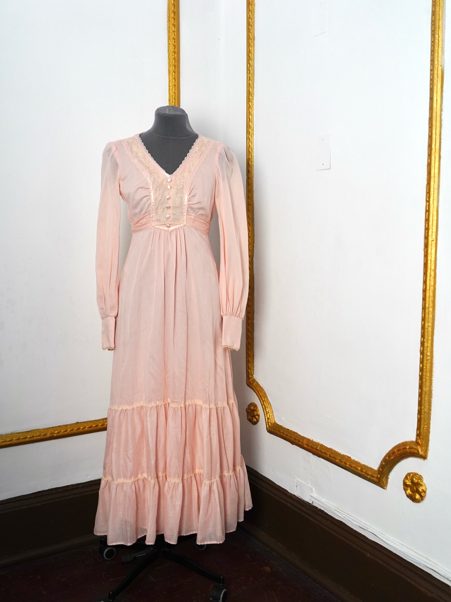 Publicación de Instagram de vestuario.antiguo