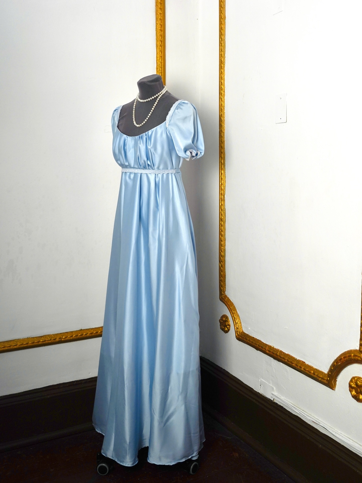 Publicación de Instagram de vestuario.antiguo