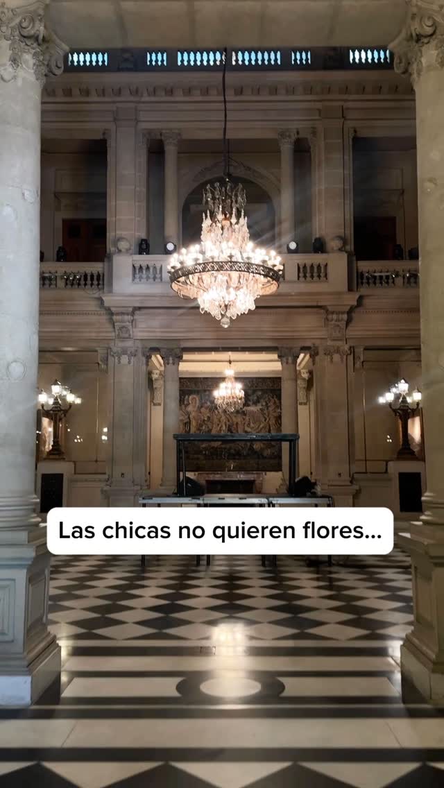 Publicación de Instagram de vestuario.antiguo