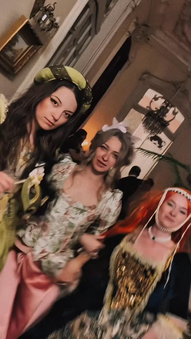 Publicación de Instagram de vestuario.antiguo