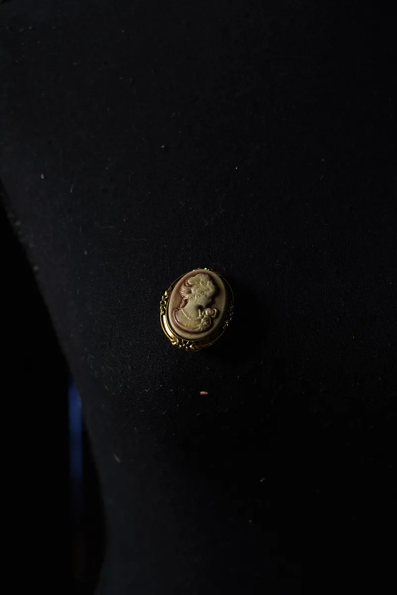 Broche camea