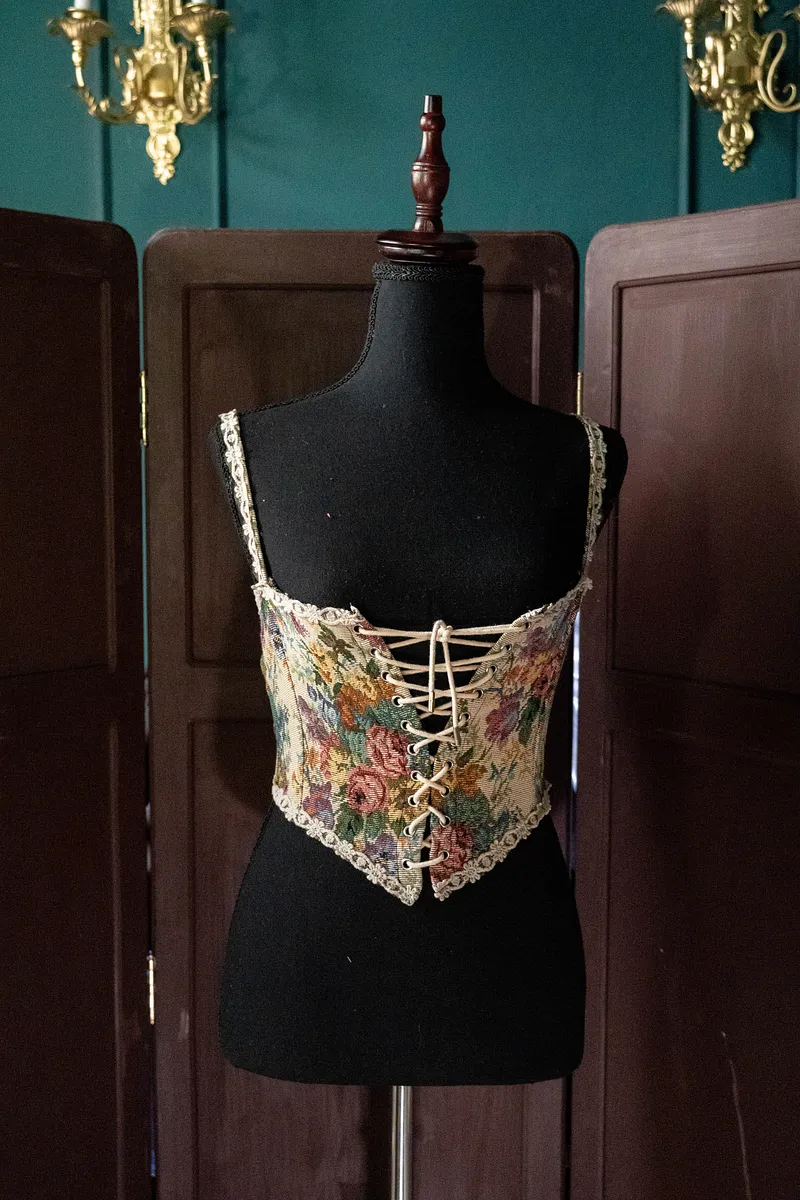 Corset villa